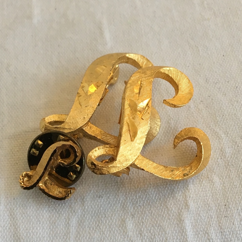 Set of L Brooches Vintage Mamselle Set